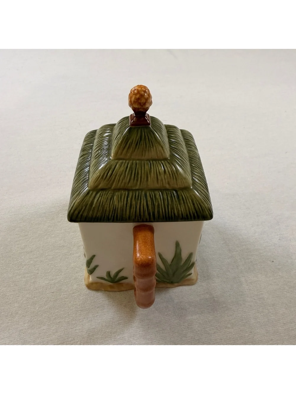 Lenox British Colonial Figural Creamer & Lid Chuck Fischer